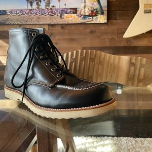 Thorogood 1892 Janesville Moc Toe Boots